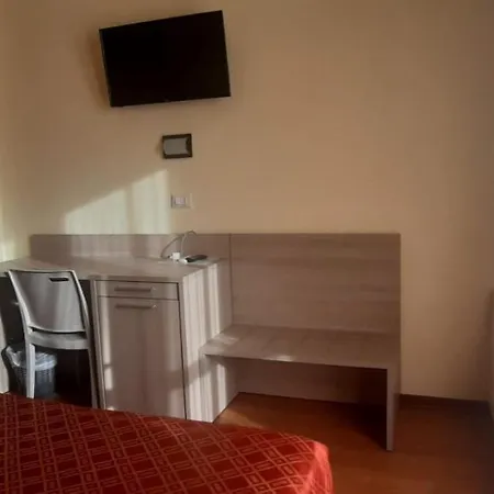 Al Cavallino Bianco Otel